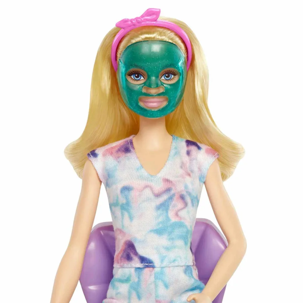 Barbie Işıltı Dolu Spa Günü Oyun Seti HCM82