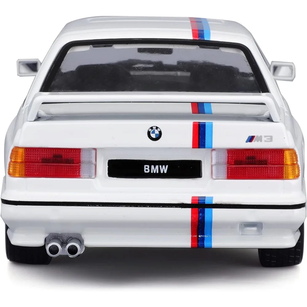 Bburago 1:24 BMW M3 1988 Model Araba