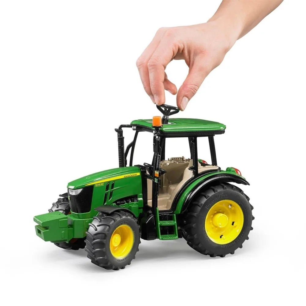 John Deere 5115M Traktör