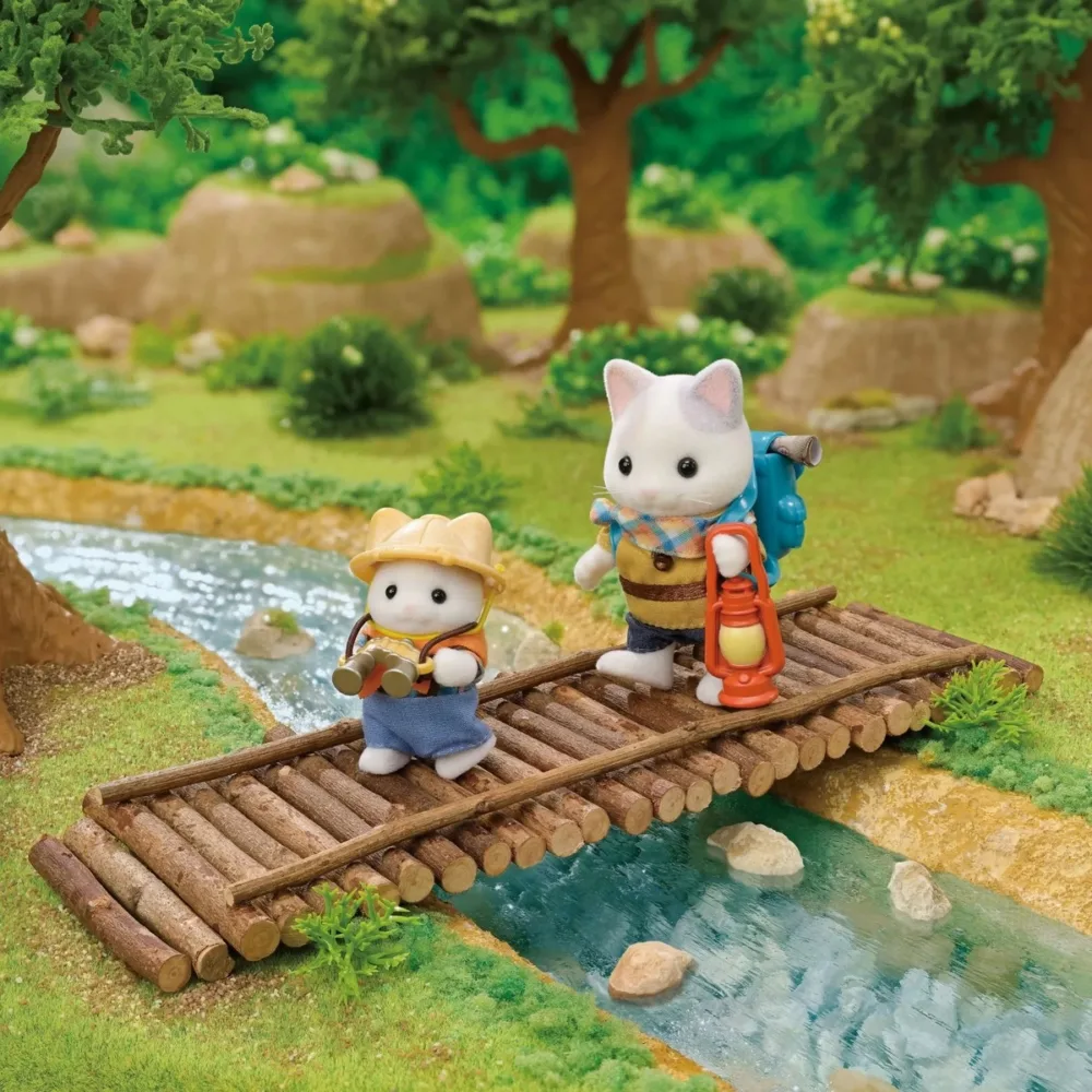 Sylvanian Families Heyecanlı Keşif Seti Latte Kedi Abi ve Kardeş 5763