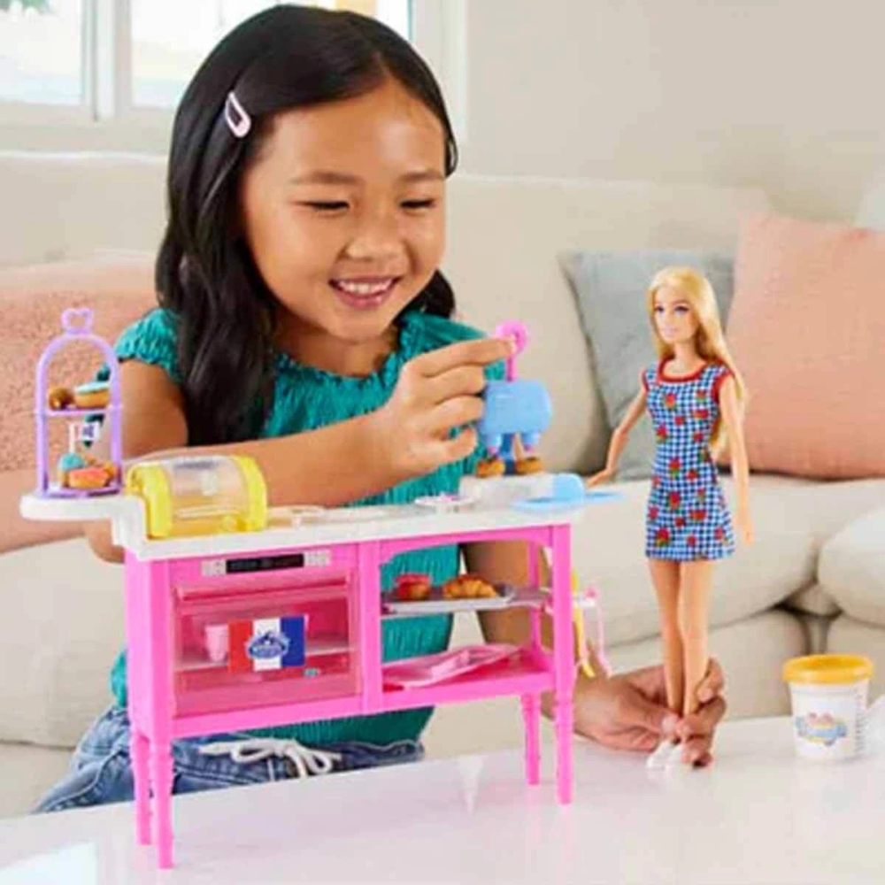 Barbie'nin Eğlenceli Kafesi Oyun Seti HJY19