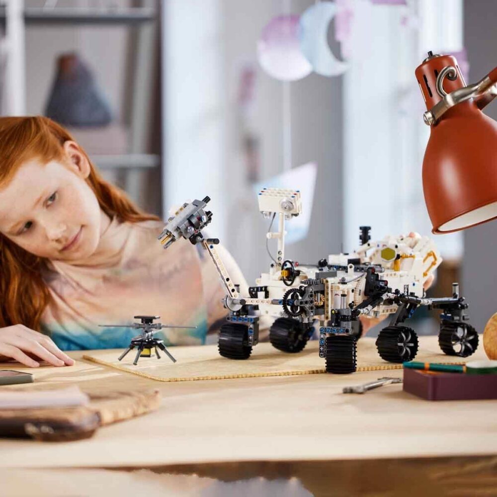 Lego Technic NASA Mars Keşif Aracı Perseverance Model Yapım Seti